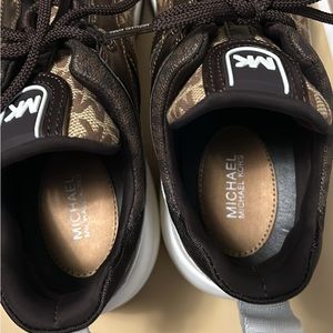 Michael kors sneakers
